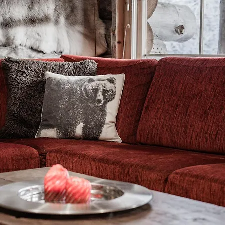 Mama Bear - Near By The Slopes And Village *